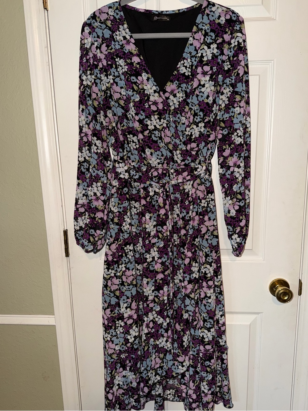 PrettyGarden Floral Long-Sleeve‎ Wrap Midi Dress in Purple and Blue